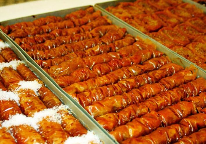 Ζαχαροπλαστείο Απόλαυση