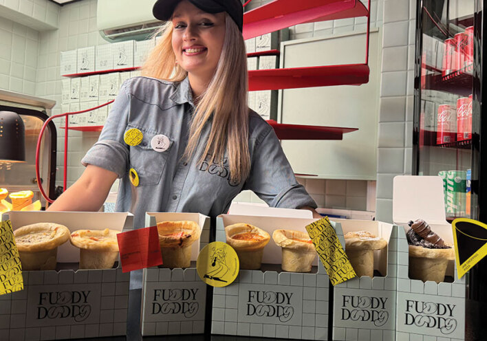 Fuddy Duddy: Πίτσα σε κώνο, η πιο viral λιχουδιά της πόλης