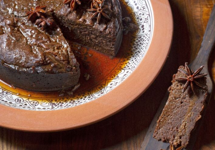 Σιροπιαστό κέικ με καφέ