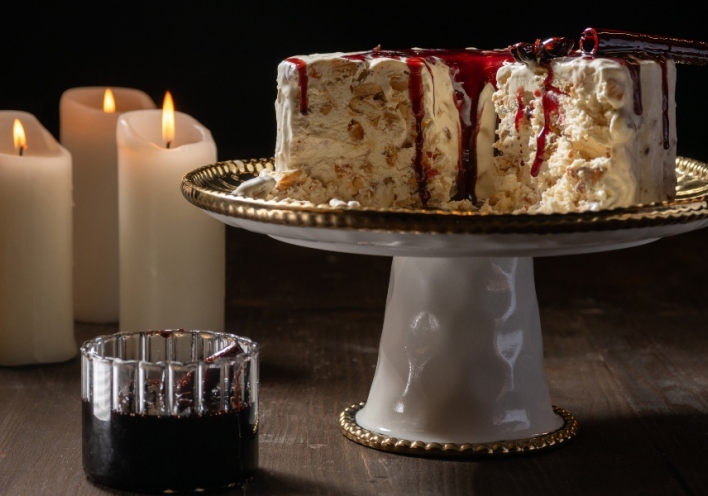 Παρφέ με γλασαρισμένα φρούτα και σος κόκκινου κρασιού