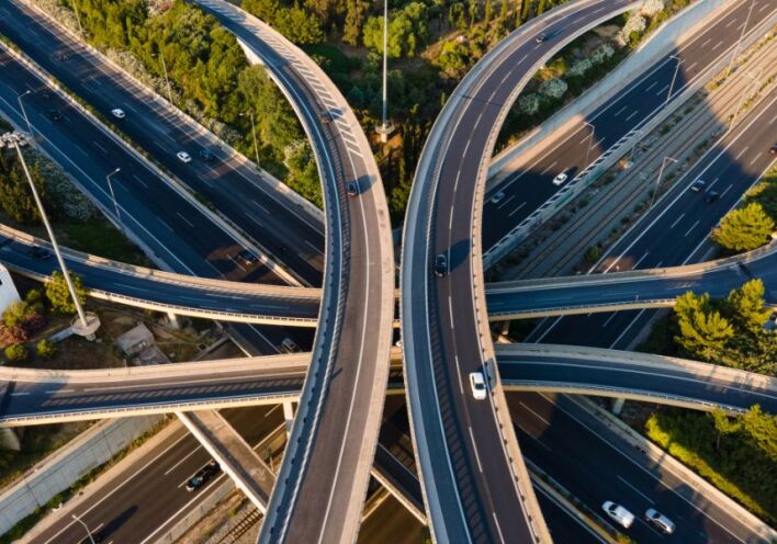  Όμιλος ΓΕΚ ΤΕΡΝΑ Επιχειρηματική αριστεία, με ισχυρό επενδυτικό και κοινωνικό αποτύπωμα 