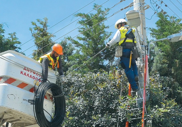 ΔΕΗ Fiber: Τοποθέτηση εναέριας οπτικής ίνας