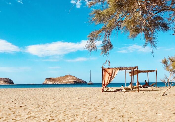 Alohari Beach Bar