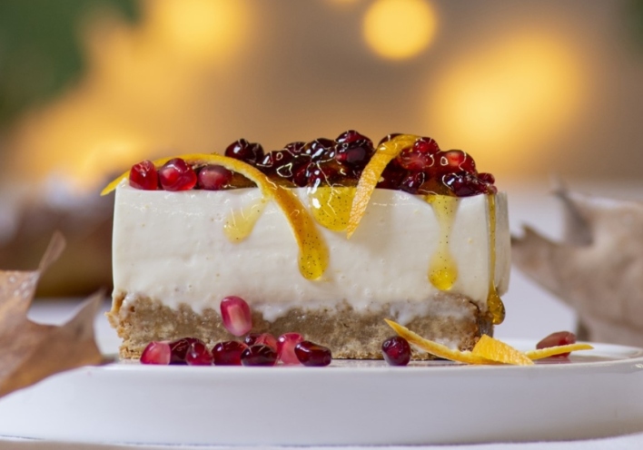 CHEESECAKE ΜΕ ΓΑΛΑ ΑΜΥΓΔΑΛΟΥ ΚΑΙ ΠΟΡΤΟΚΑΛΙ