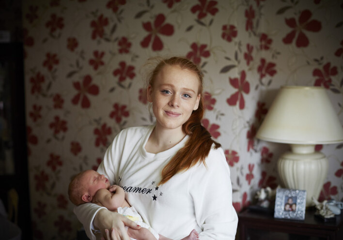 11 μαμάδες φωτογραφίζονται με τα νεογέννητά τους