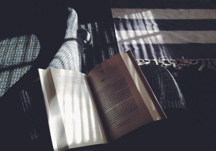 Οι fan της καλής ποίησης διαβάζουν το «Εμένα μου λες»