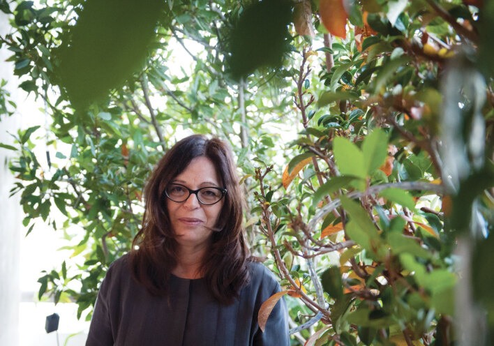 Ρούλα Γεωργακοπούλου: Μαμά, με θέλεις για μαμά σου;