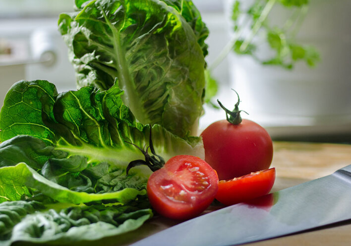 Vegan: Αυτά είναι τα οφέλη της φυτοφαγικής διατροφής