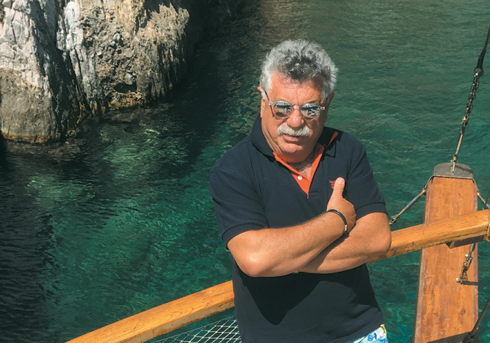 Η Κάλυμνος του Λευτέρη Λαζάρου