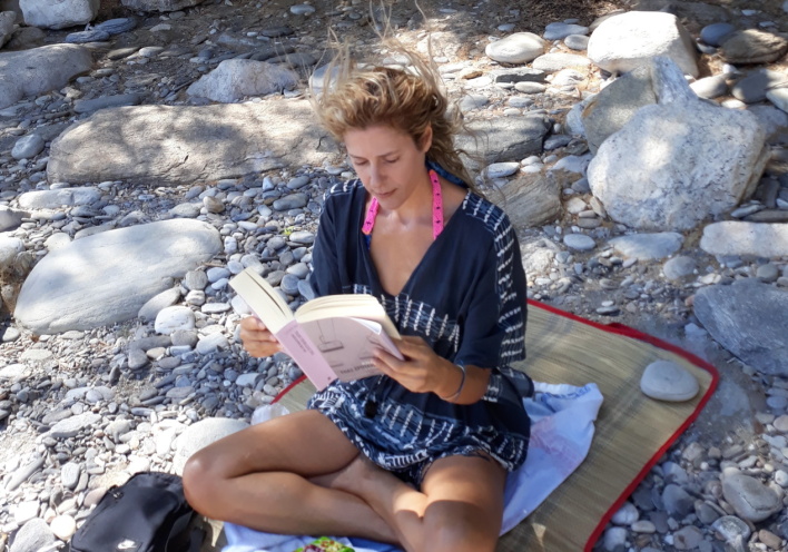 Η συγγραφέας Ηρώ Σκάρου μιλάει για τη δική της Κω.