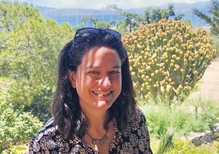 Η Σίφνος της Νίκης Κεραμέως