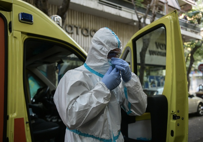 Τι μέτρα ισχύουν σε όλη τη χώρα για τον περιορισμό της διασποράς του κορωνοϊού - Οι φόβοι των ειδικών εντείνονται από το γεγονός ότι πλησιάζει ο χειμώνας