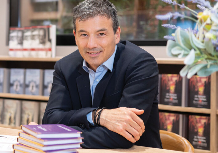 Συνέντευξη με τον Κωνσταντίνο Παπαδόπουλο από τις Εκδόσεις Διόπτρα