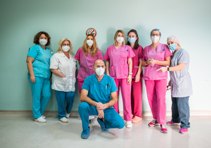 Γιατροί και νοσηλευτικό προσωπικό του νοσοκομείου Ευαγγελισμός στην Αθήνα