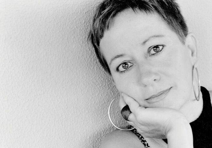 Η συγγραφέας και καθηγήτρια Λένα Διβάνη 