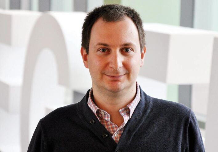 Χρήστος Κυρατσούς: Ο αντιπρόεδρος Έρευνας Μολυσματικών Νόσων και Τεχνολογιών Ιικών Φορέων της αμερικανικής εταιρείας Regeneron