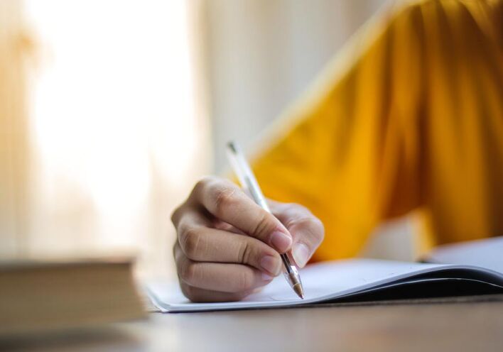 LawVid-19 - Διήγημα: Βασιλική Δέδε, Κατσαρόλες