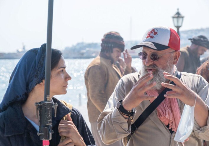 Ο σκηνοθέτης Γρηγόρης Καραντινάκης στα γυρίσματα της ταινίας Σμύρνη μου αγαπημένη