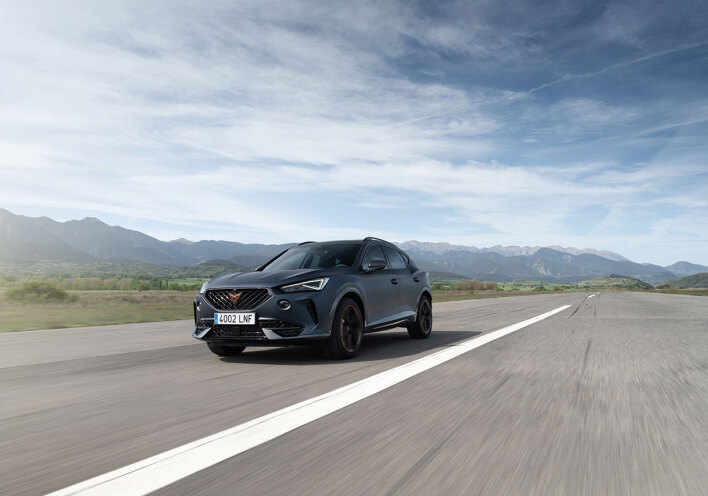 Φωτογραφία με το μοντέλο Cupra Formentor. 