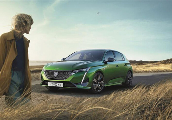 Φωτογραφία με το νέο Peugeot 308.