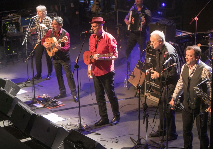 Les Négresses Vertes στο Gagarin 205 