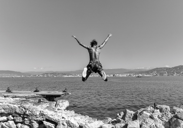 Viewmaster: Ο Νίκος Αλιάγας φωτογραφίζει το καλοκαίρι