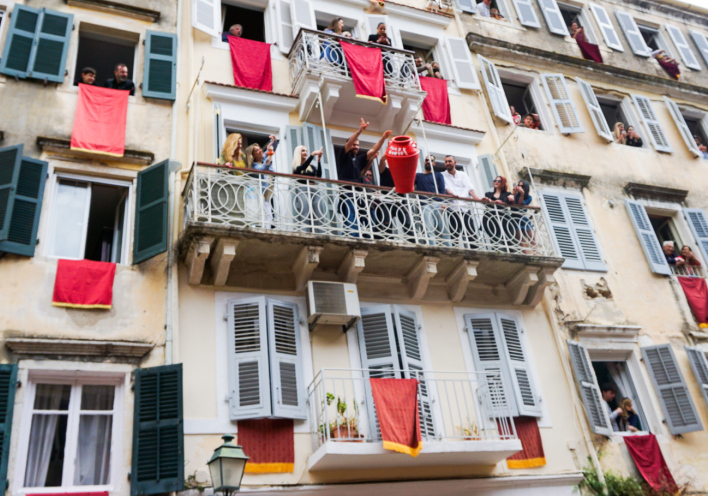 Κέρκυρα - Σπάσιμο Μπότηδες - Πάσχα 2022