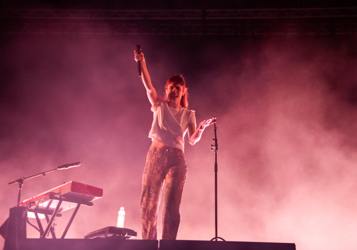 Στιγμιότυπο από τη συναυλία των London Grammar στο φεστιβάλ Release Athens 2022