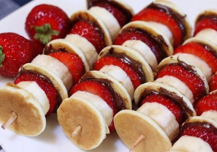 Σουβλάκια φρούτων με σοκολάτα