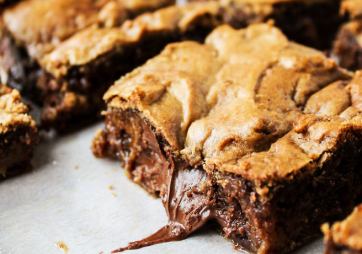 Brownies γεμιστά με Nutella