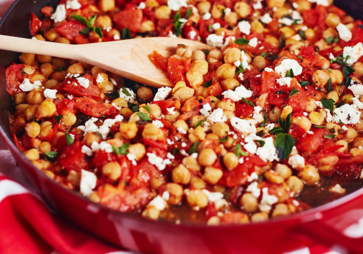 Ρεβίθια με φέτα και ντομάτα στον φούρνο