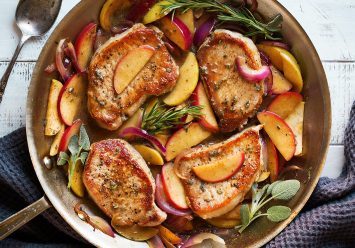 Χοιρινό με μήλα στον φούρνο