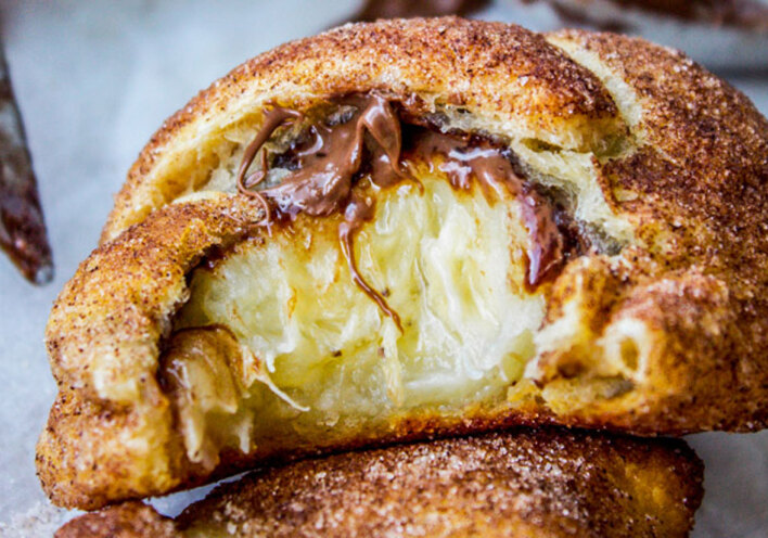 Κρουασάν γεμιστά με nutella και μπανάνα