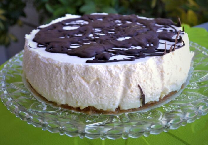 Cheesecake με γεύση… μελομακάρονο 