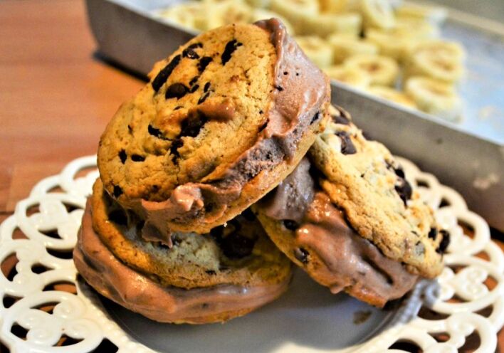 Πανεύκολα σάντουιτς μπισκότου με 3 υλικά