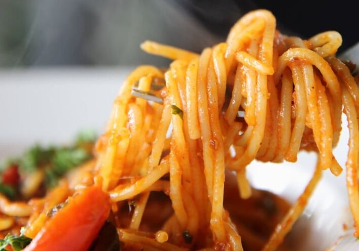 Σπαγγέτι πουτανέσκα α λα Κρητικά