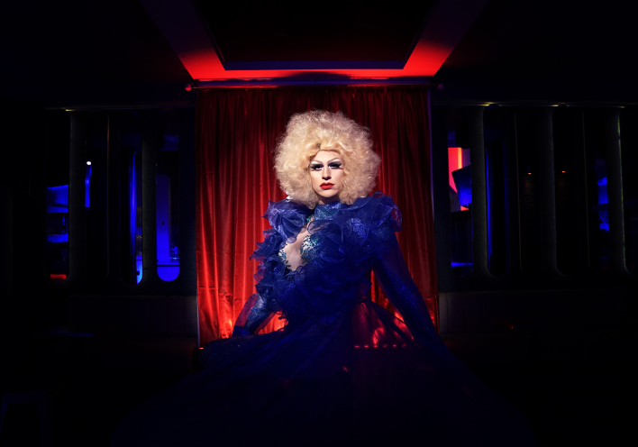 H draq queen σκηνή της Αθήνας 