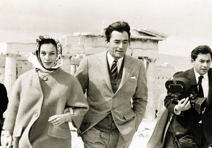 Ο Βασίλης Μάρος με τον Γκρέγκορι Πεκ και τη γυναίκα του από την ξενάγησή τους στην Ακρόπολη