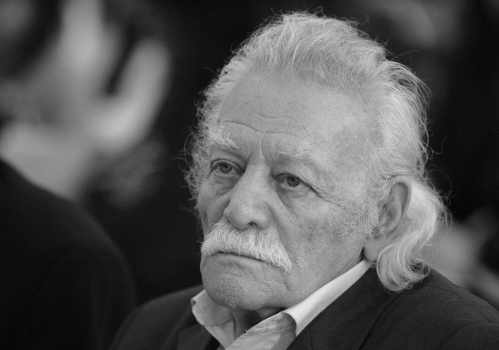 manolis-glezos-pethane.jpg