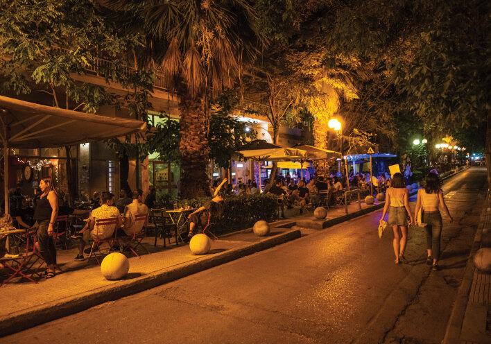 Δρόμος με κόσμος στο Παγκράτι