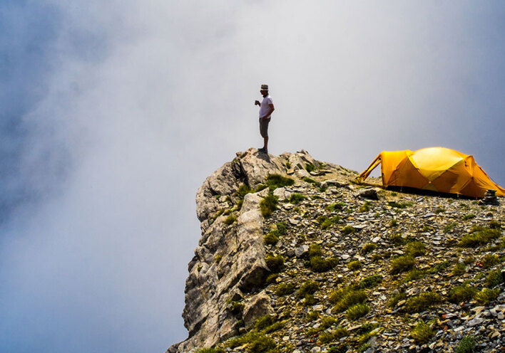 The Mountain Walker: Το νέο project του Γιώργου Ζαρζώνη κάνει πρεμιέρα στο Φαράγγι της Πορτίτσας