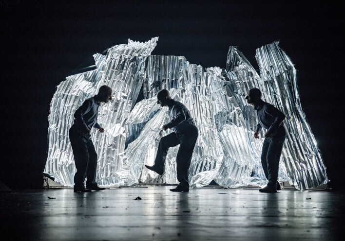 Από την παράσταση ELENIT του Ευριπίδη Λασκαρίδη