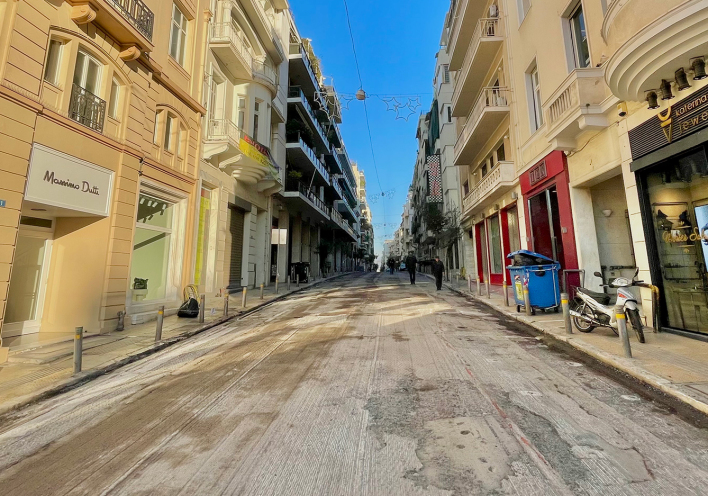 Σπάνιες εικόνες από την πολύβουη οδό Σκουφά στο Κολωνάκι