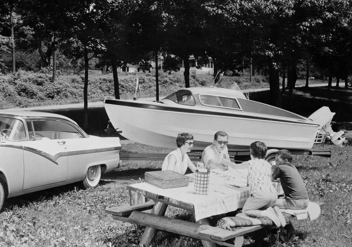 Η Σώτη Τριανταφύλλου με μια σειρά αναλύσεων για τις ΗΠΑ, για τις πτυχές και τις κρυφές σελίδες της εξωτερικής τους πολιτικής - 7ο μέρος: Η αμερικανική εξωτερική πολιτική και οι κοινωνικές τάξεις