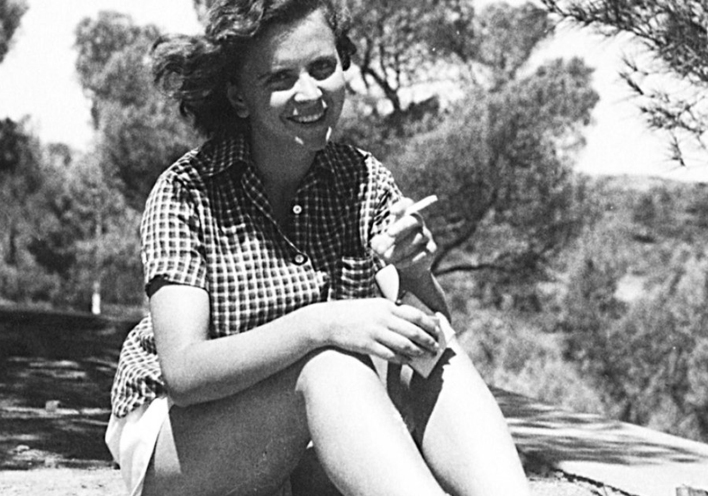 Η κ. Αρβελέρ αγαπά τους αχινούς