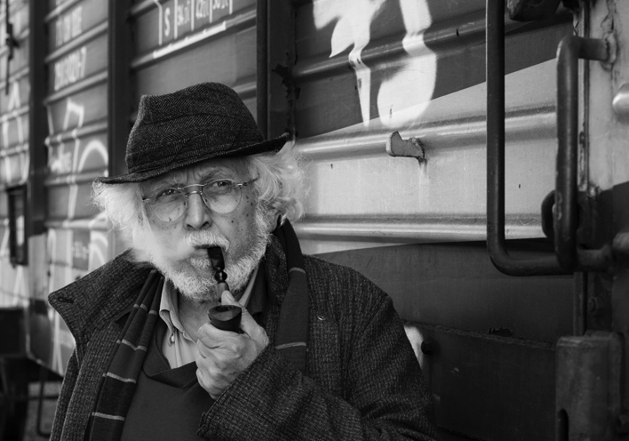 Γιώργος Γραμματικάκης, 1939-2023: Σέρφινγκ στα αστέρια