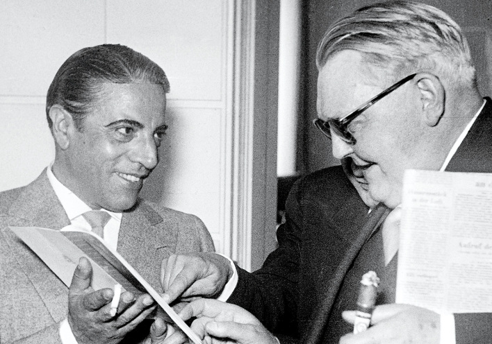 Ο Αριστοτέλης Ωνάσης με τον Ludwig Erhard το 1953