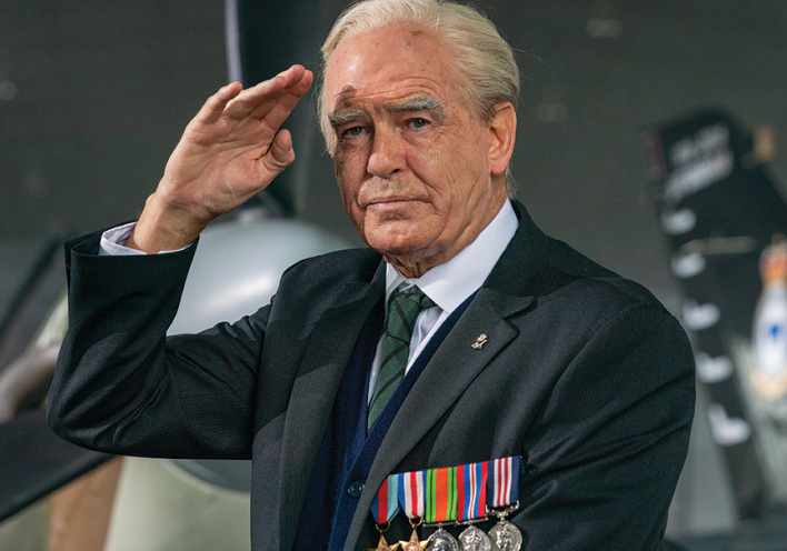 Ο τελευταίος στρατιώτης: Ο Πιρς Μπρόσναν και η τελική απόβαση στη Νορμανδία