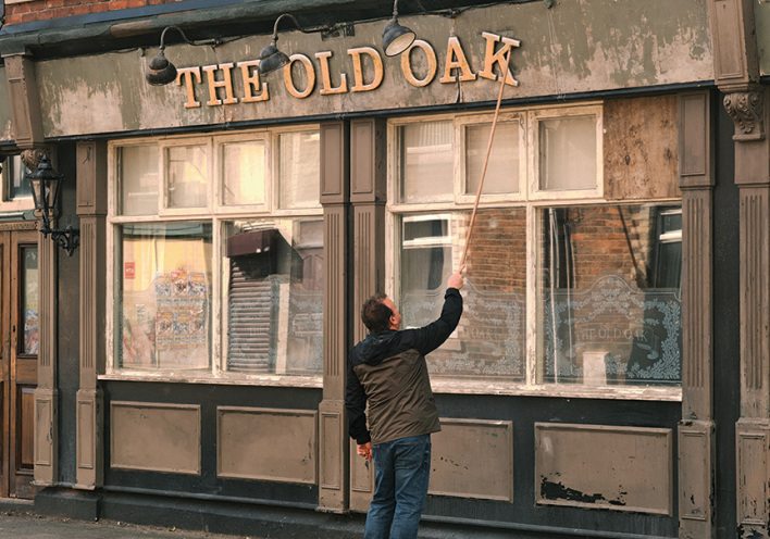 «Η παλιά παμπ» και τα σύγχρονα κοινωνικά μελοδράματα