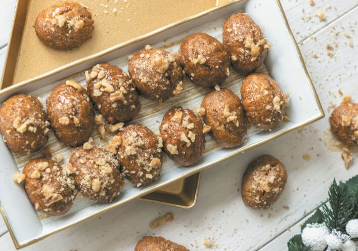 9 ζαχαροπλαστεία με τέλεια χριστουγεννιάτικα γλυκά